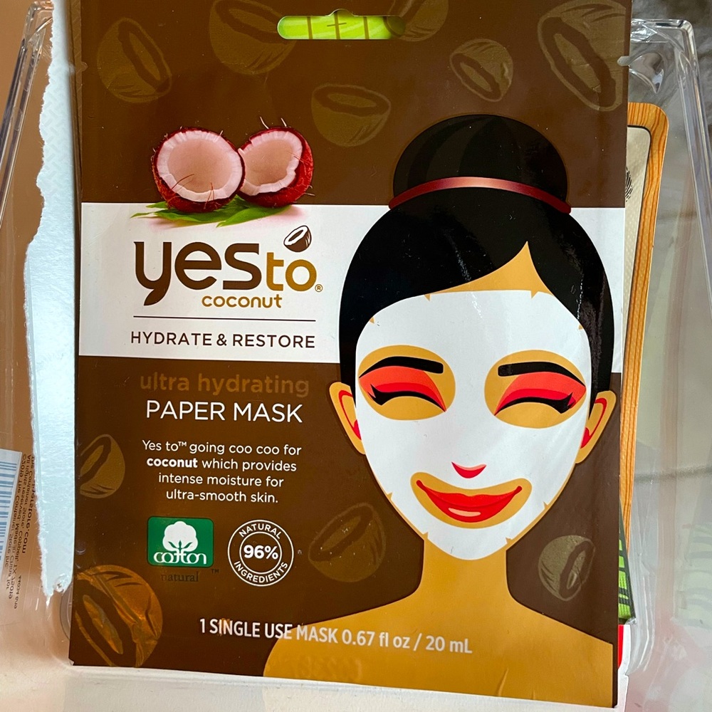 Yes to Coconut Hydrating Paper Mask
